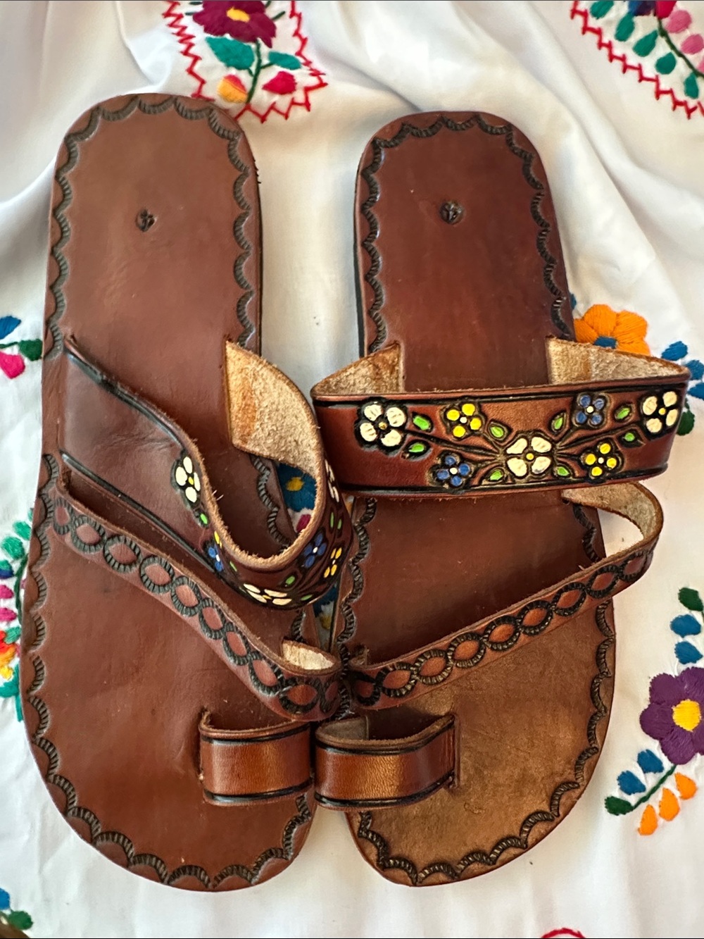 SIZE 7US Hand-Painted Brown Leather Floral Sandals
